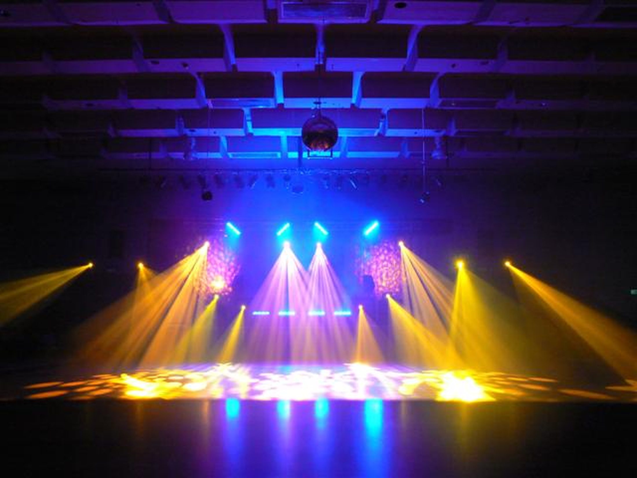 Reds Disco  