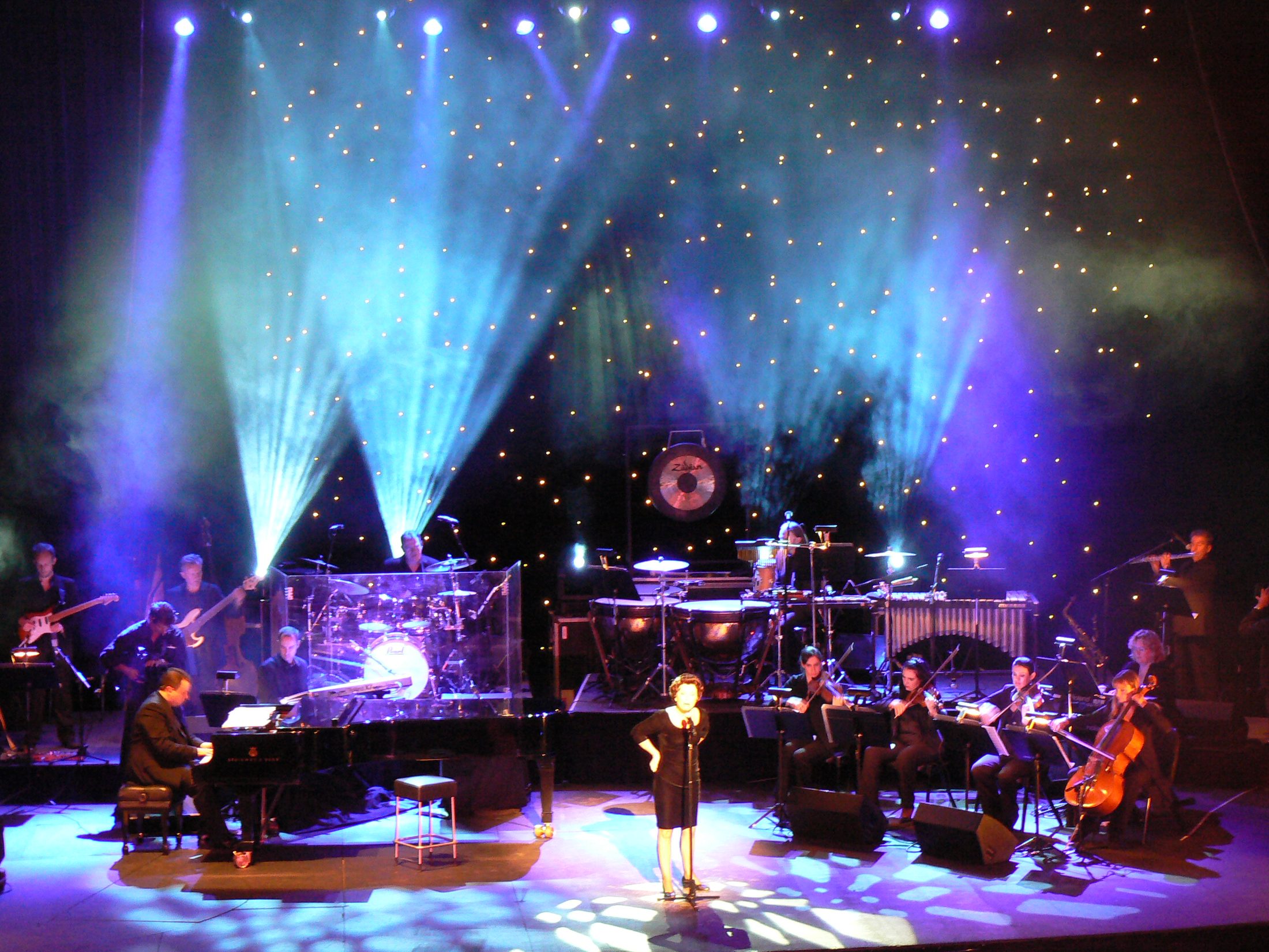 Elaine Paige