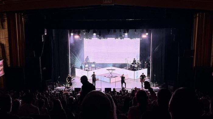 Hybrid Theory — photo 1